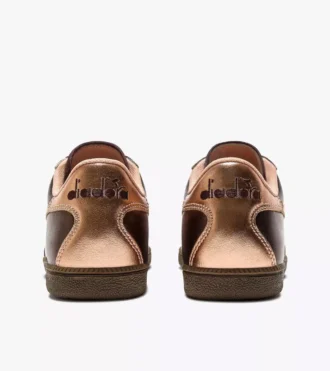 Adidași Adidași din piele metalizată