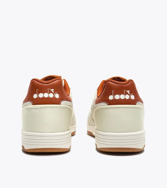 Adidași Deuce M2 din piele păroasă