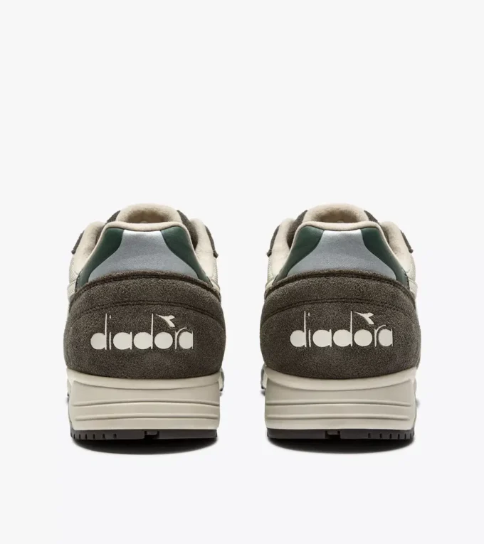 Adidași sportivi N902