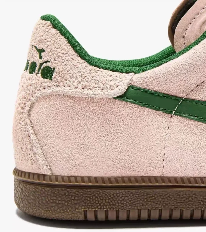 Adidași Trainer Hairy