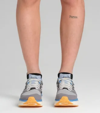 Atomo V7000-2 Pantofi de alergare Made in Italy – Ușurință și amortizare – Pentru toate genurile