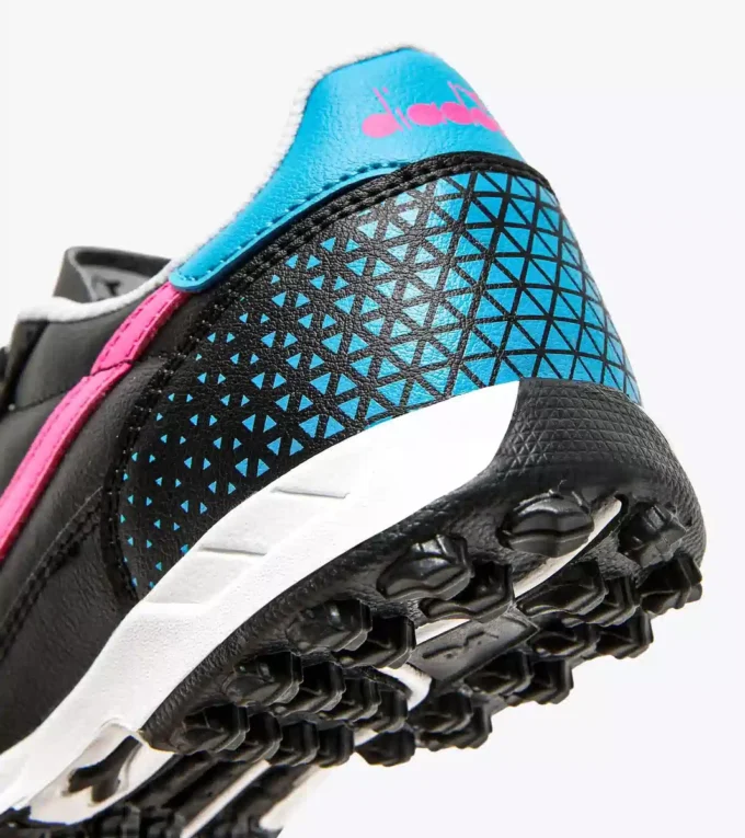 Calcetto Gr Lt Tf Y Ghete de futsal pentru teren sintetic – Tineret