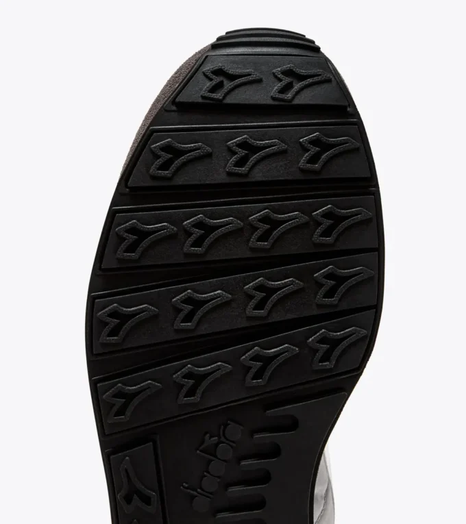 Camaro Adidași sportivi