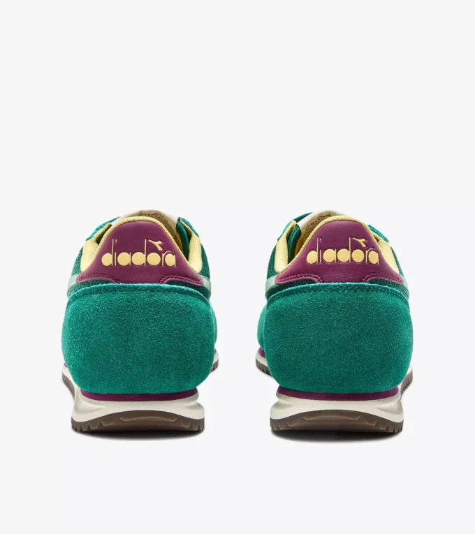 Cross Adidași din piele întoarsă cu profil redus