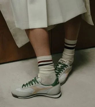 Cross Adidași din piele întoarsă cu profil redus