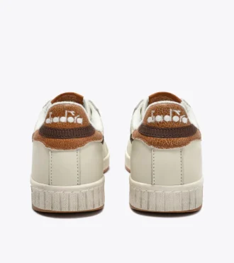 Game Low Stripes Waxed Adidași retro de tenis