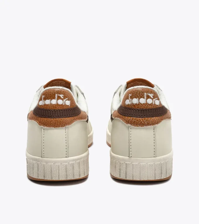 Game Low Stripes Waxed Adidași retro de tenis