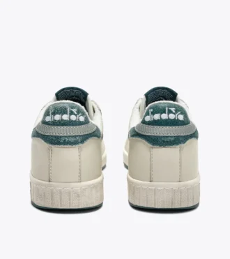 Game Low Stripes Waxed Adidași retro de tenis