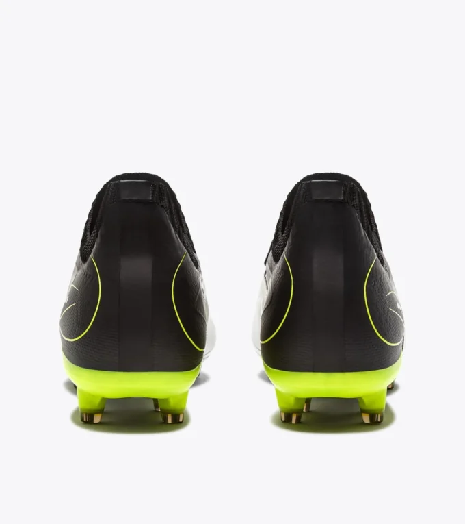 Ghete de fotbal din piele Maximus Icon Slx pentru terenuri ferme