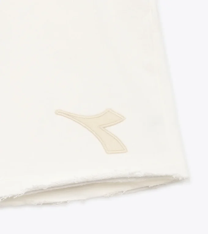 Jb. Bermuda District Bermuda – Confortabil – Băieți