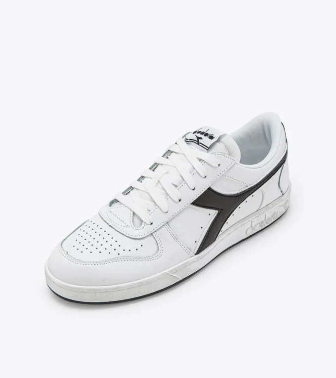 Magic Basket Low Icona Adidași sportivi