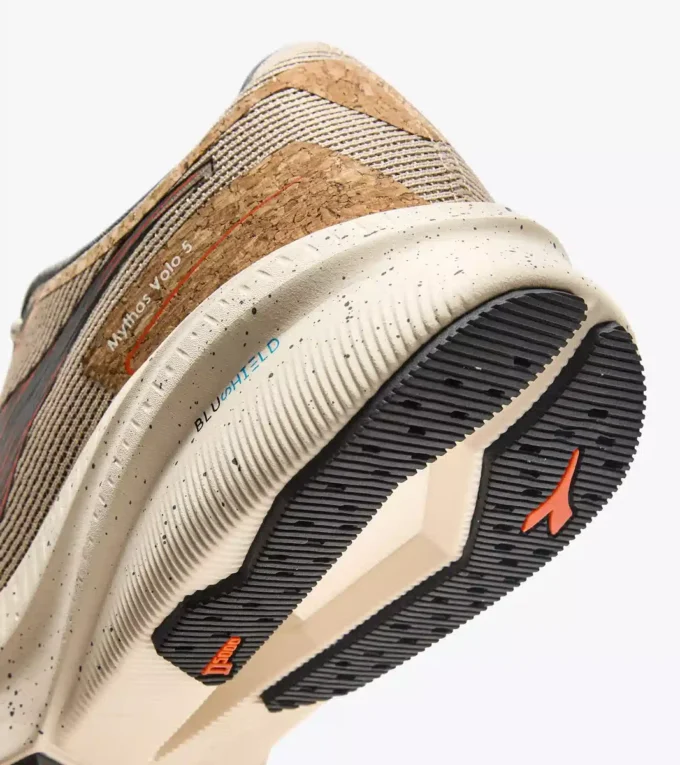 Mythos Blushield Volo 5 2030 Pantofi de alergare cu un impact redus asupra mediului – Stabilitate și ușurință