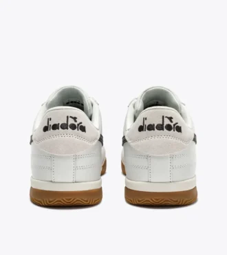 Seoul Adidași din piele inspirați de terasa interioară