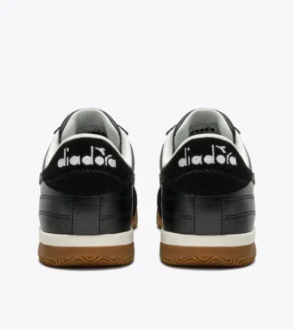 Seoul Adidași din piele inspirați de terasa interioară